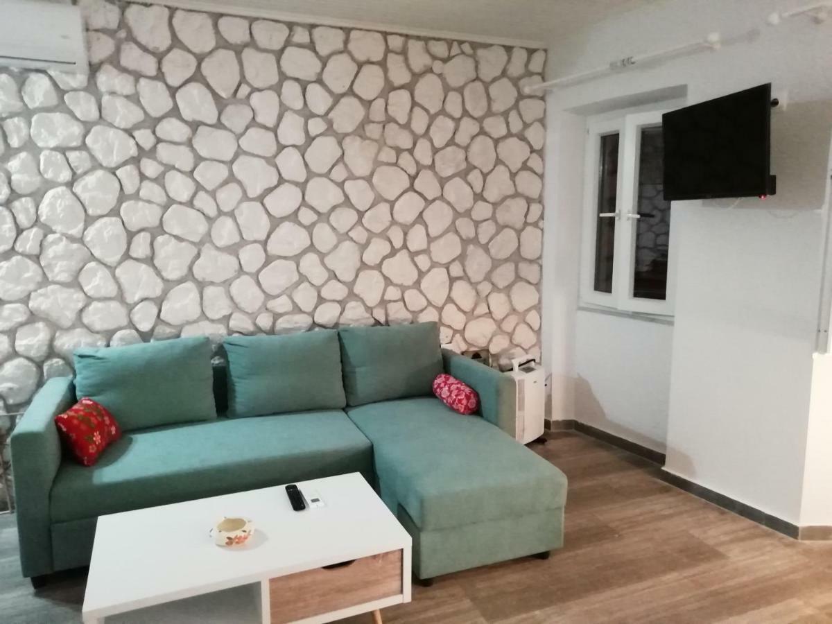 C & A House * Corfu (city)